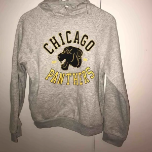  - Cool hoodie från Gina 