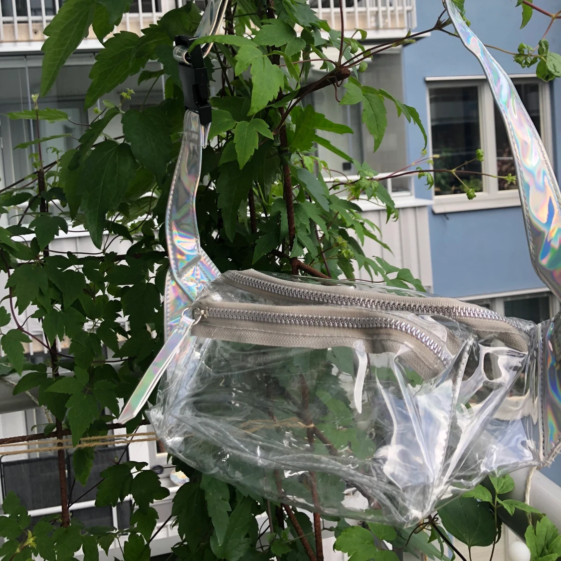 Genomskinlig fannypack