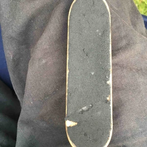  - Ganska använd fingerboard med foam grip med kullager 