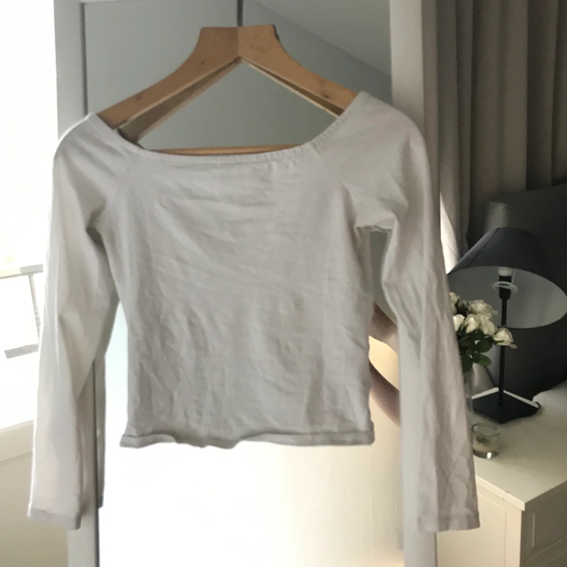 Vit off shoulder tröja