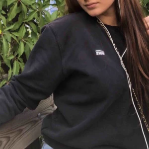  - Oversized sweatshirt