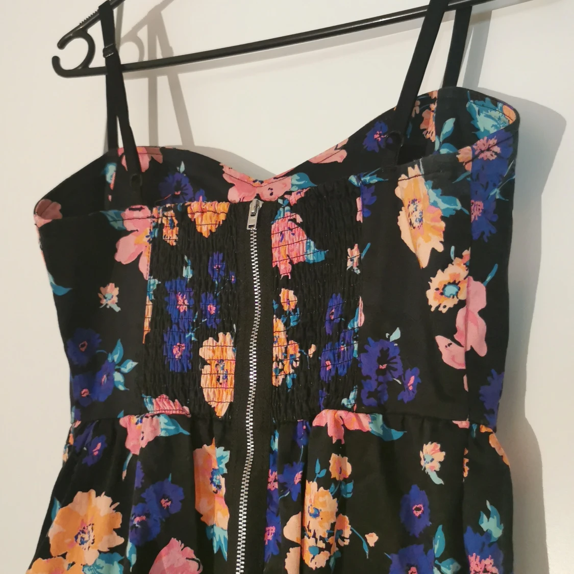 Blommig klänning stl 36. - 91