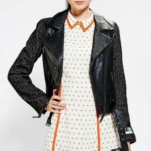  - Adidas originals x Opening Ceremony skinnjacka. Äkta läder, något nopprig på ärmarna. Frakt 40:-  