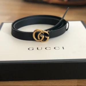  - Inköpt förra hösten för 2700 kronor, säljer pga. Aldrig fått användning för det. Storlek 85. Utmärkt skick.