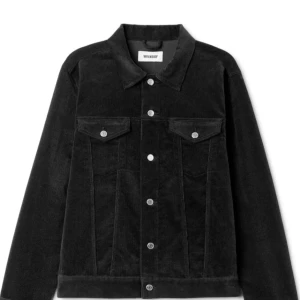  - Ny manschesterjacka från Weekday i storlek S herr. Passar även dam. Kan mötas upp eller skicka.