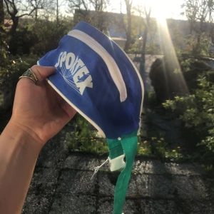  - Magväska i flera färger! Köpt på myrornas för 60kr, aldrig använd!