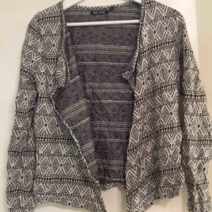  - Jätte fin kofta i storlek XS, passar även S