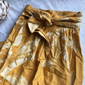  - Kjol från H&Ms sommarkollektion 2019