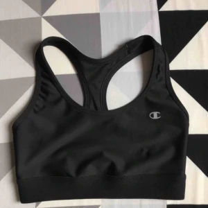  - Basic men snygg sport-bh från champion Är S men passar även XS 🥰