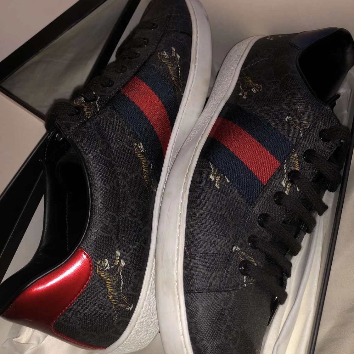 Äkta Gucci skor storlek 45