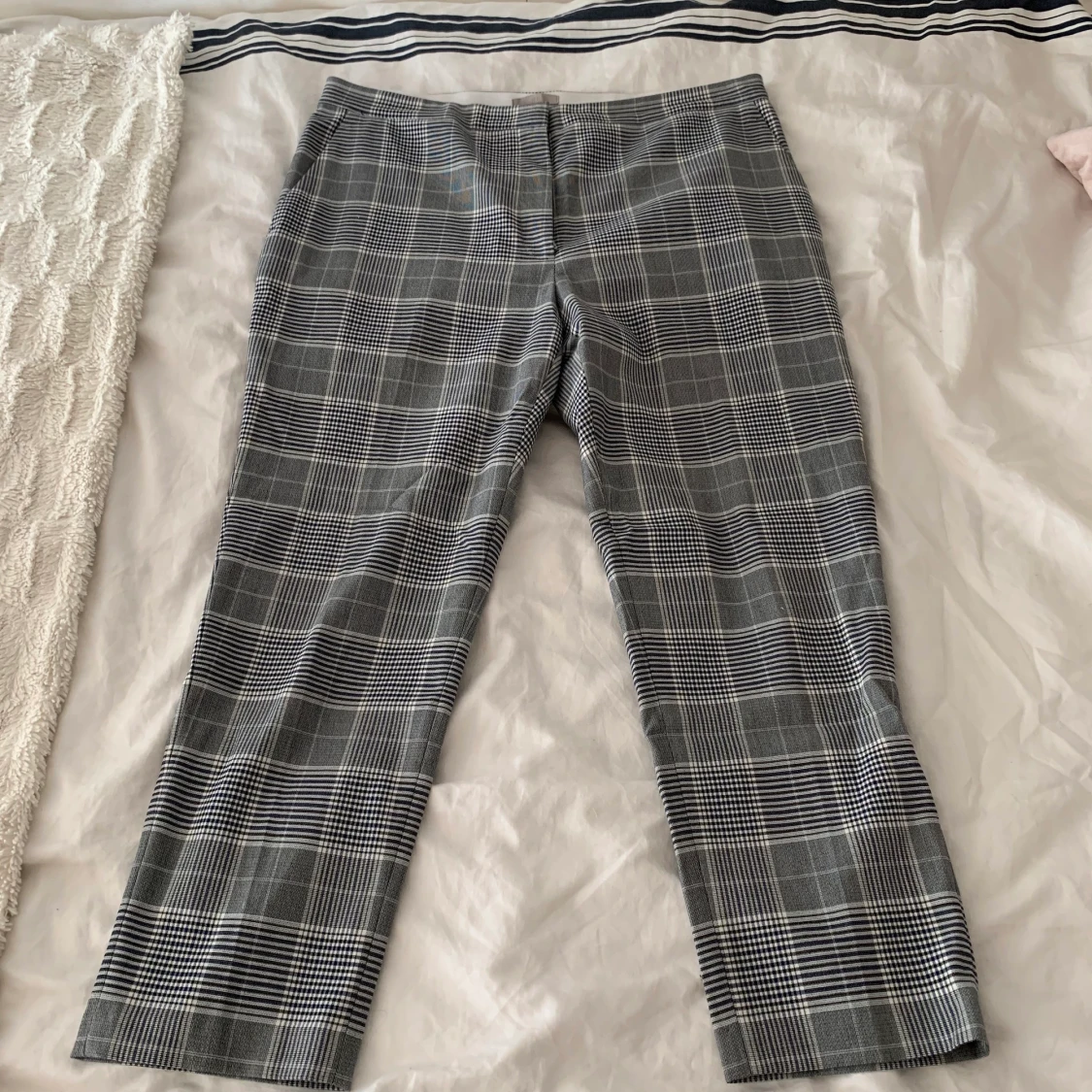 Rutiga kostymbyxorđđ stl 44