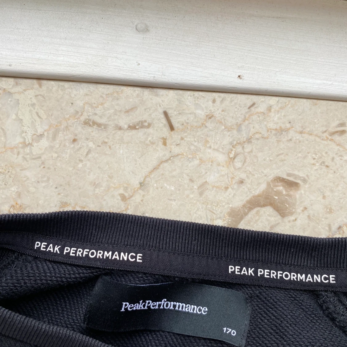 Peak performance sweatshirt - 91