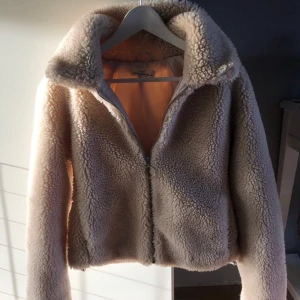 Teddy/päls jacka  - Storlek S, från h&m
