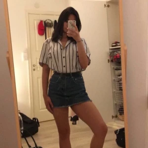 Vertical stripe button down - Blue & white button down short sleeve top super good condition 