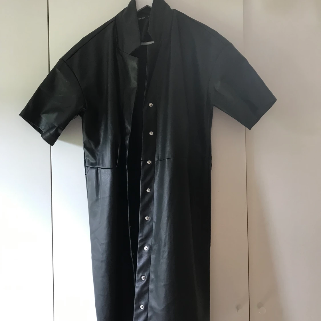 Stolek m men passar som S 