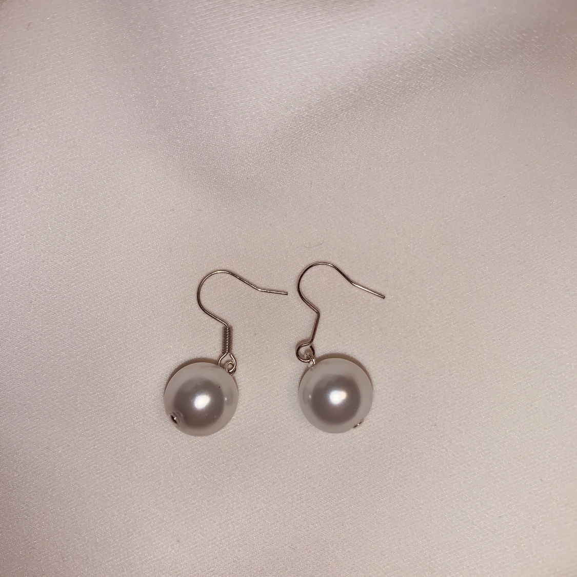 Örhänge pärla⭐️