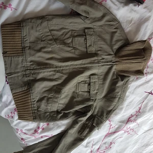 Brooker jacka  - Köpt föra hösten storlek 38/40 inga fläckar 