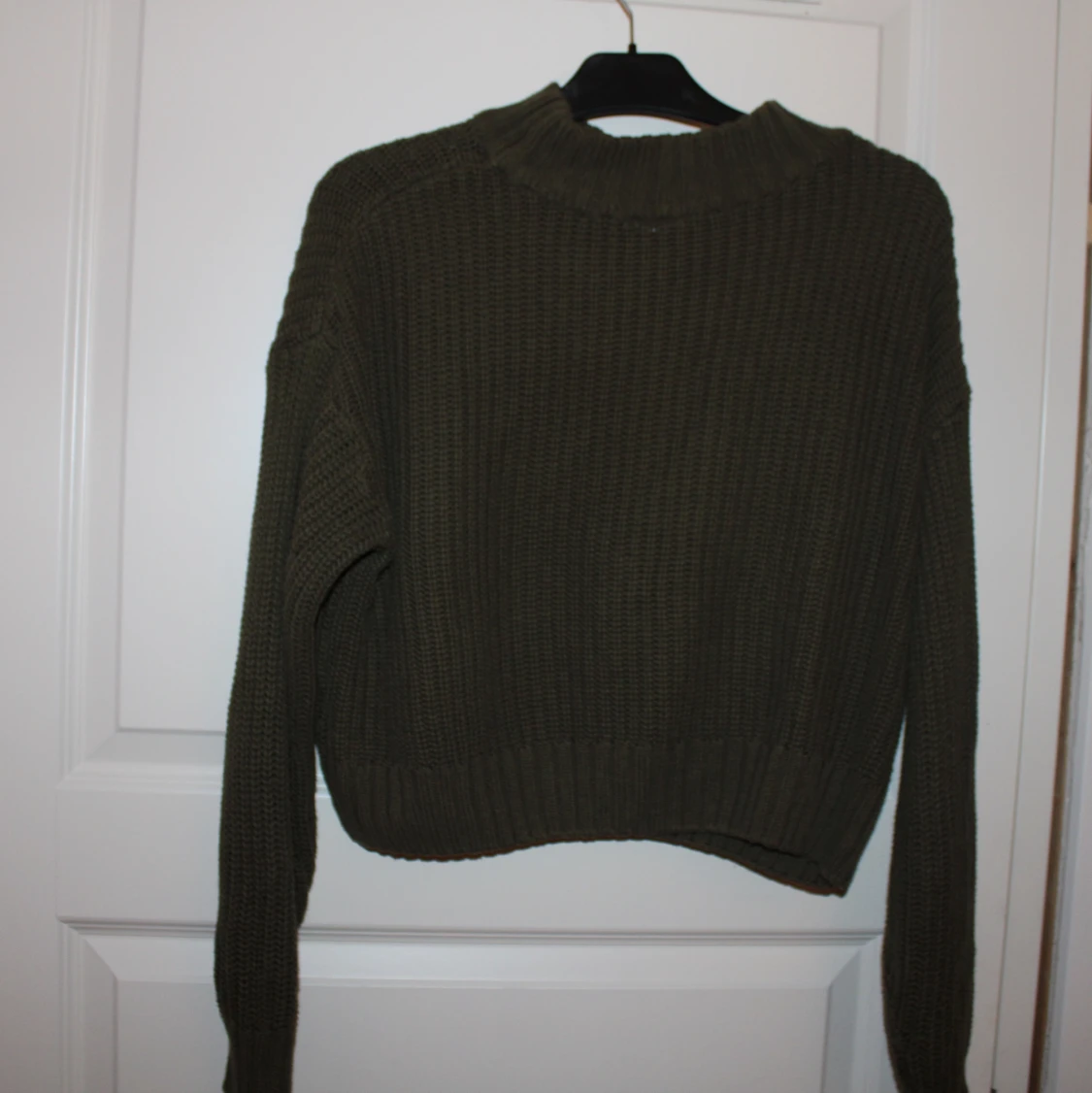 Mörkgrön stickad tröja  - 90