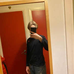 Comme Des Garçon - En långärmad tröja från CDG i storlek M