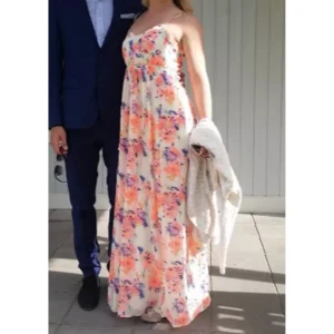 Somrig maxiklänning - Jättefin långklänning från VILA, använd 1 gång