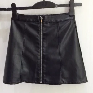  - Skinnkjol från HM, använt en gång 