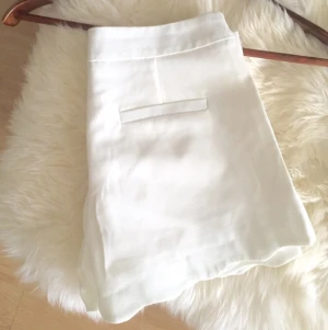  - Vita finshorts från CUFN BASIC
Polyester

Kan fraktas om köparen står för fraktkostnad!:)