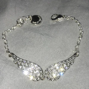  - Jättefint oanvänt armband från Snö of Sweden, äkta silver 