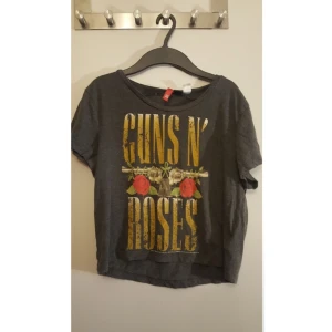  - Top från HM Frakt: 39kr