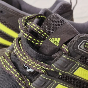  - Skor Adidas Supernova 🌈💥🌿 / STORLEK: 39 1/3 men passar även mindre med plats för tjockare strumpa eller sula / SKICK: Använda ett fåtal gånger, fint skick! / Skriv gärna vid övriga frågor!