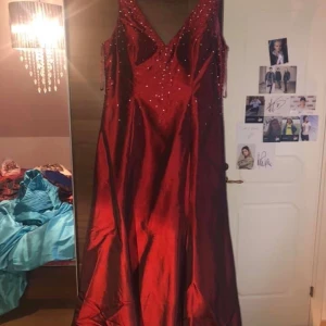 Klänning - Säljer min Klänning.