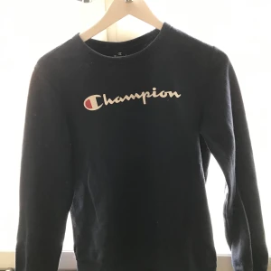 Champion tröja - Oanvänd champion tröja STK xl men skulle säga s
