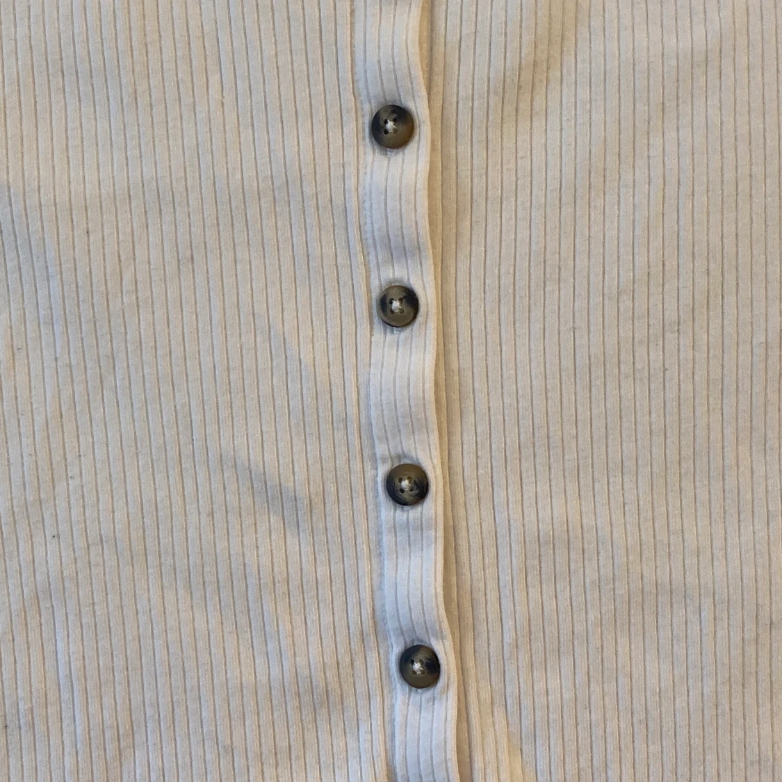 Vit tröja från monki - 91