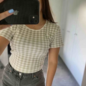  - Köpt i USA, storlek L men passar mig som är S/M💗