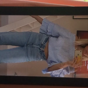 Blus - Aldrig använd randig blus ifrån gina