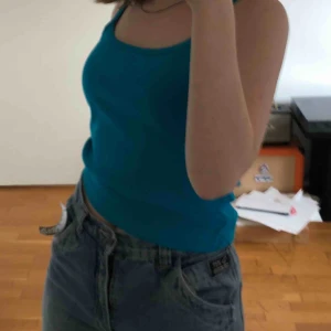  - blått linne från humana