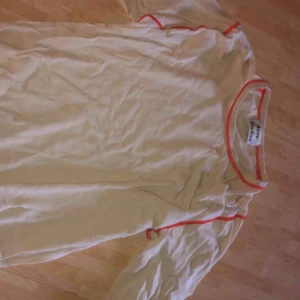  - Acne orange seams vintage tröja