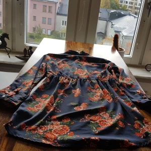 Dress - Short summer dress new .l bought wrong size. Fits small and xs