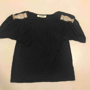  - Tatanaka t shirt⭐️