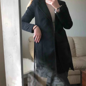  - Knappt använd vår kappa från vila, använd max 3 ggr så som ny  