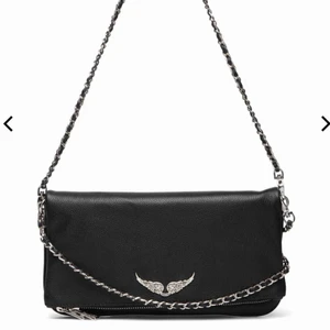 Zadig Voltaire Väska - Säljer min Zadig Voltaire väska. Väskan saknar det korta bandet :( Priset kan diskuteras :)