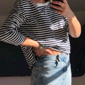  - Randig tröja från Zara som tyvärr inte kommer till användning! Frakt: 20kr