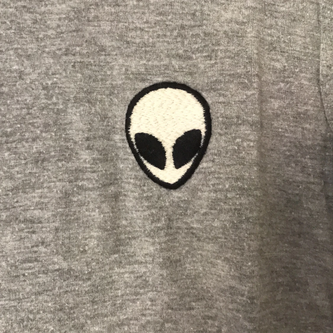 Grå alien tshirt - 90