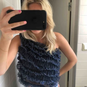  - Cool glitter topp🤍🤍🤍köparen står för frakten