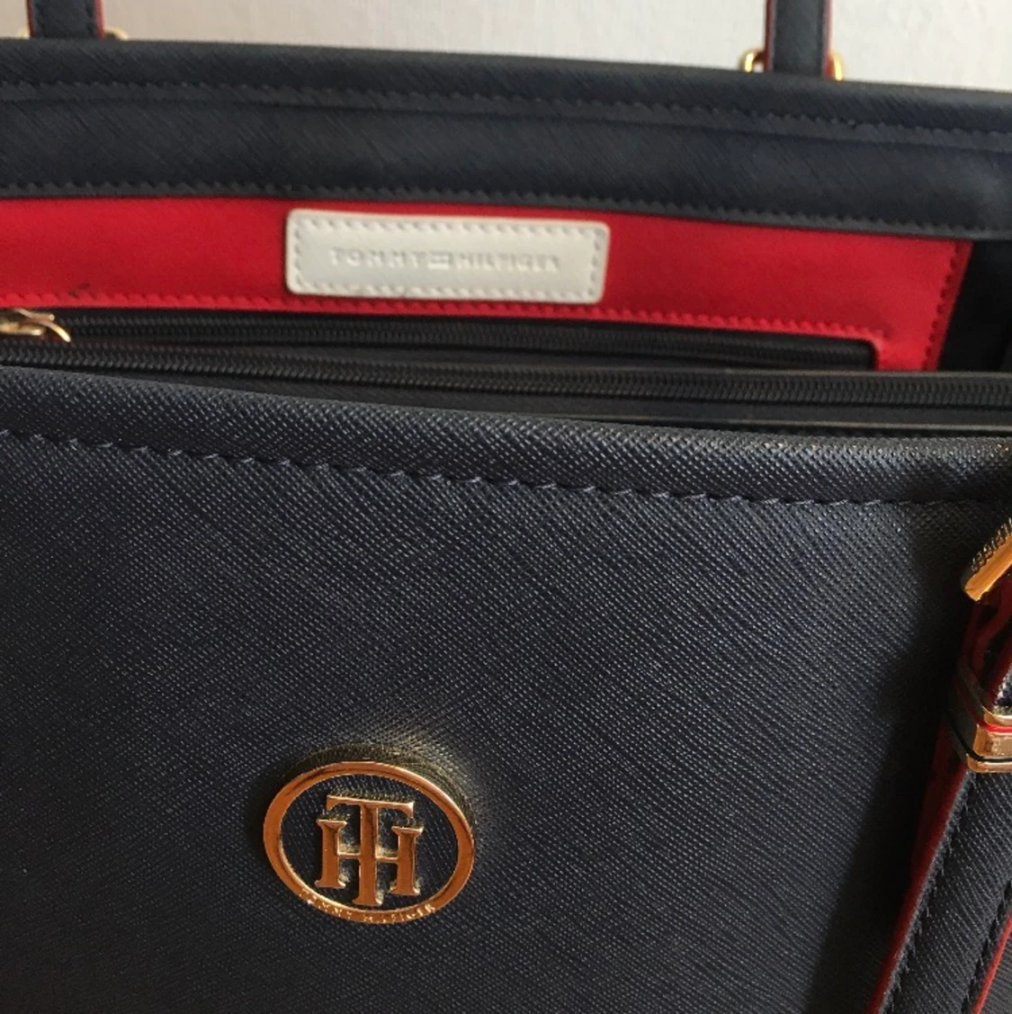 Tommy Hilfiger väska - 91