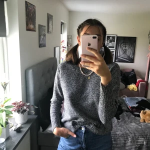 Stickad tröja - Stickad tröja från H&M, frakt tillkommer