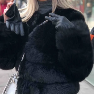  - Svart pälsjacka,  Faux Fur 