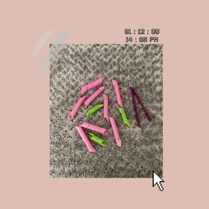  - 11 spiral hårrullar. 2 små och 8 stora. Knappt använt de. För fler bilder, går det bra att fråga! Frakt förekommer. Kan mötas upp i Göteborg.