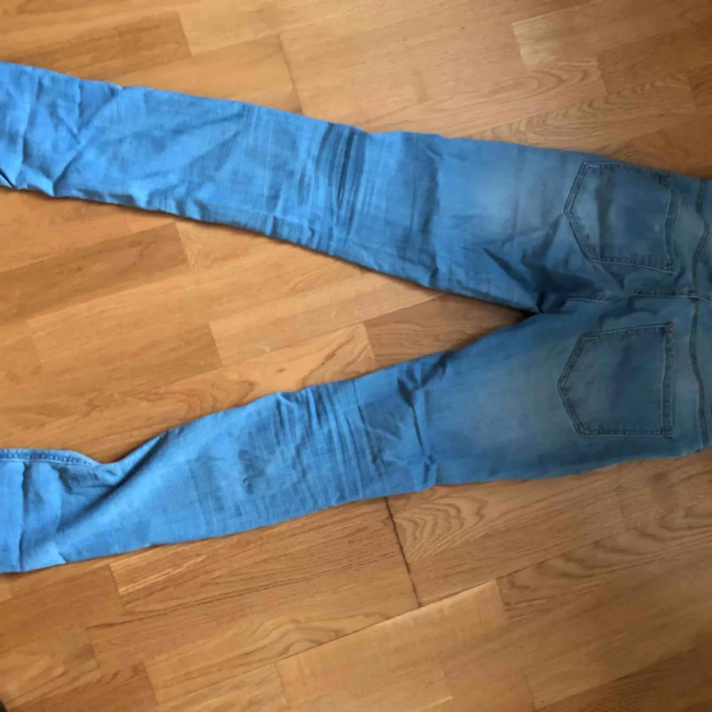 Superbekväma denim jeans. Säljs pga rensning av garderoben. Mom-jeans liknande. . Jeans & Byxor.