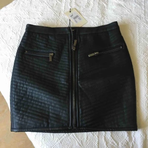  - Minkjol från bik bok helt ny prislapp på  Str s 