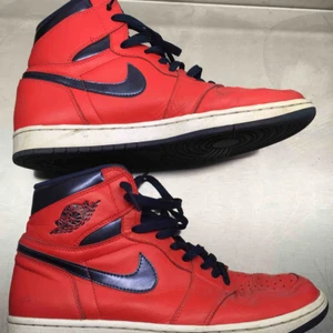 - Air Jordan 1 retro basketsko. Gott skick 